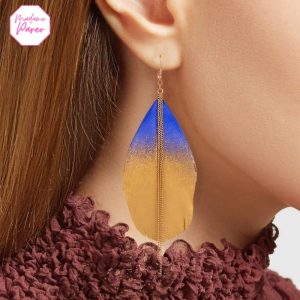 Boucles d’Oreilles Plumes Colorées Metalisées