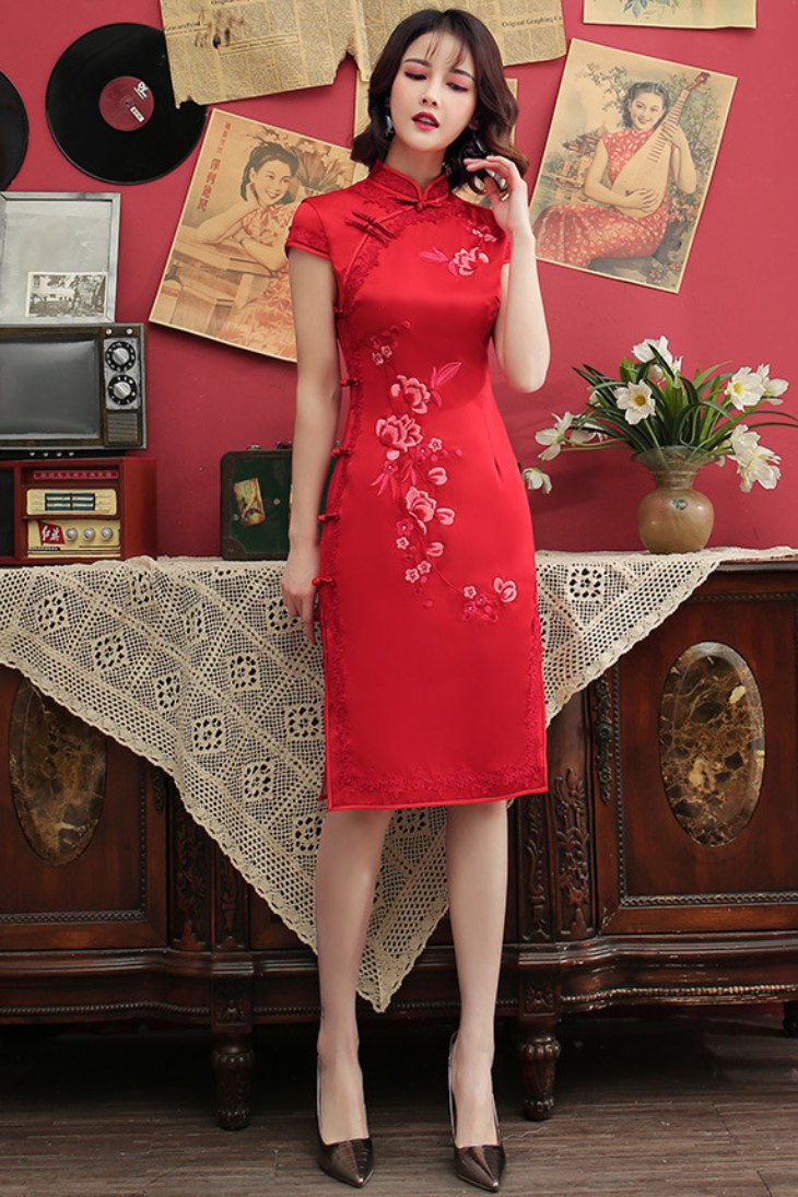 Cheongsam Mi-Longue Broderies Florales – Yunhua – Image 2