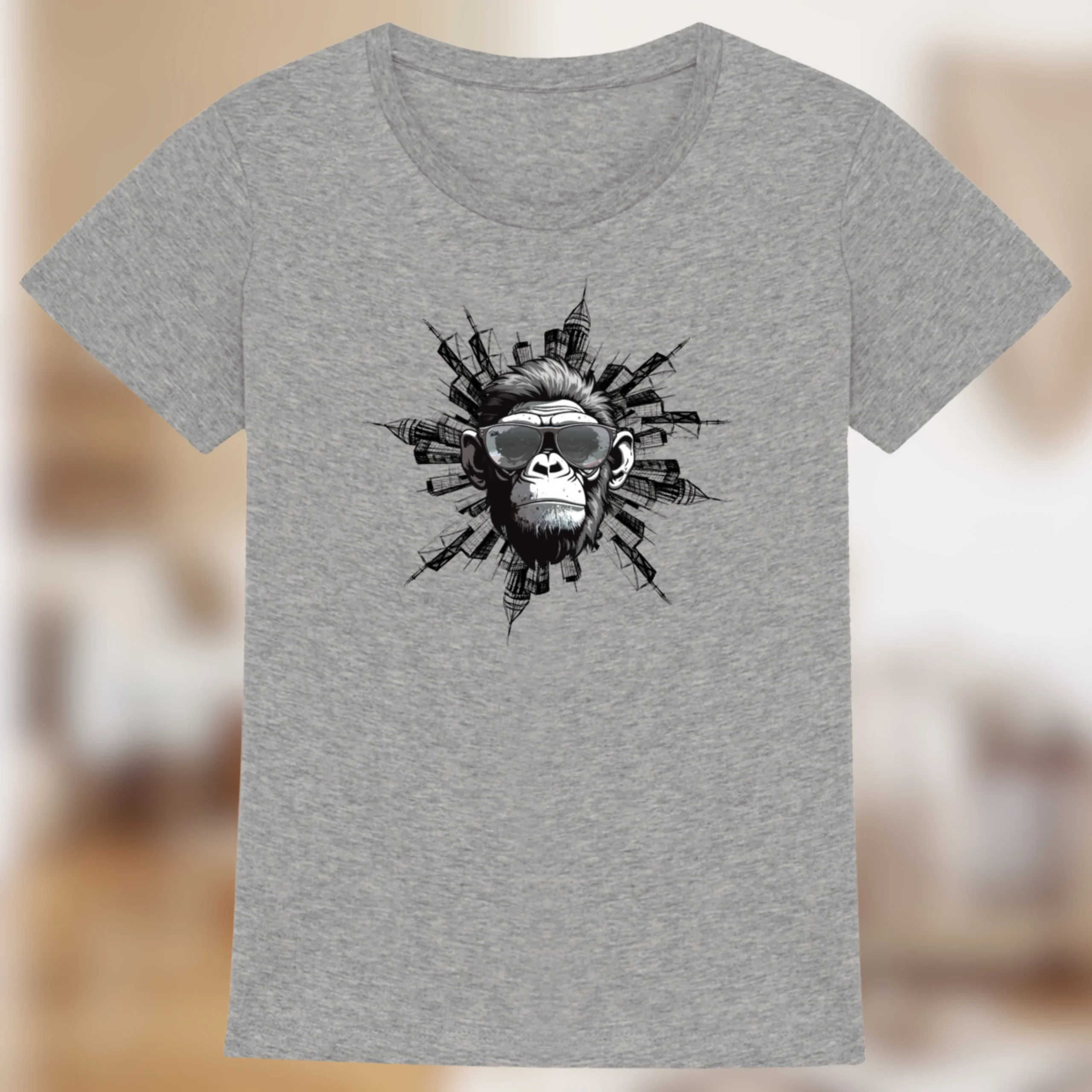 T-shirt “Kong” – L'attitude urbaine au féminin🦍👑 – Image 4