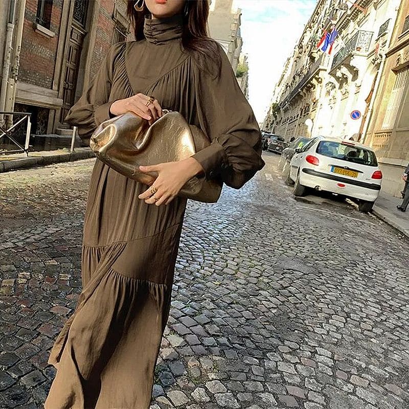 Longue Robe Trapèze Manches Longues et Col Roulé