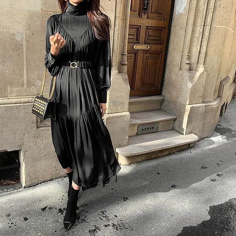 Longue Robe Trapèze Manches Longues et Col Roulé – Image 3