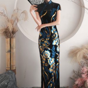 Qipao Velours Noir Avec Broderies Dorées Et Bleues – Yulan