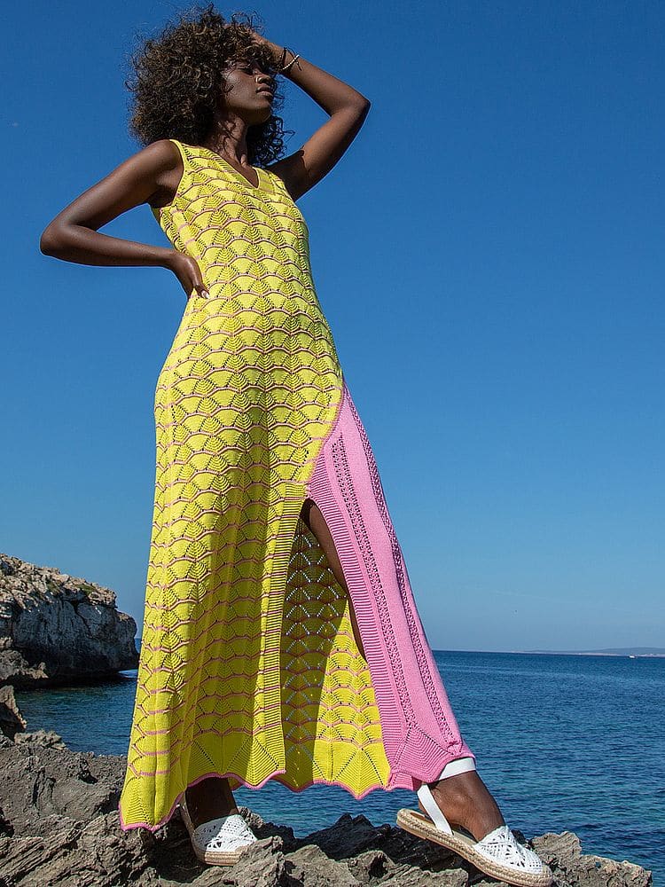 Robe Crochet d’Eté Longue Ajourée Bicolore – Image 3